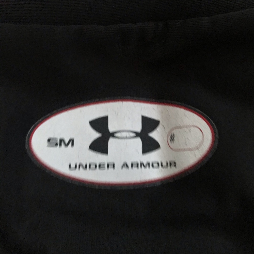 Under Armour Exercise Top - Picture 3 of 5